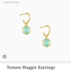 Kendra Scott Huggie Earrings